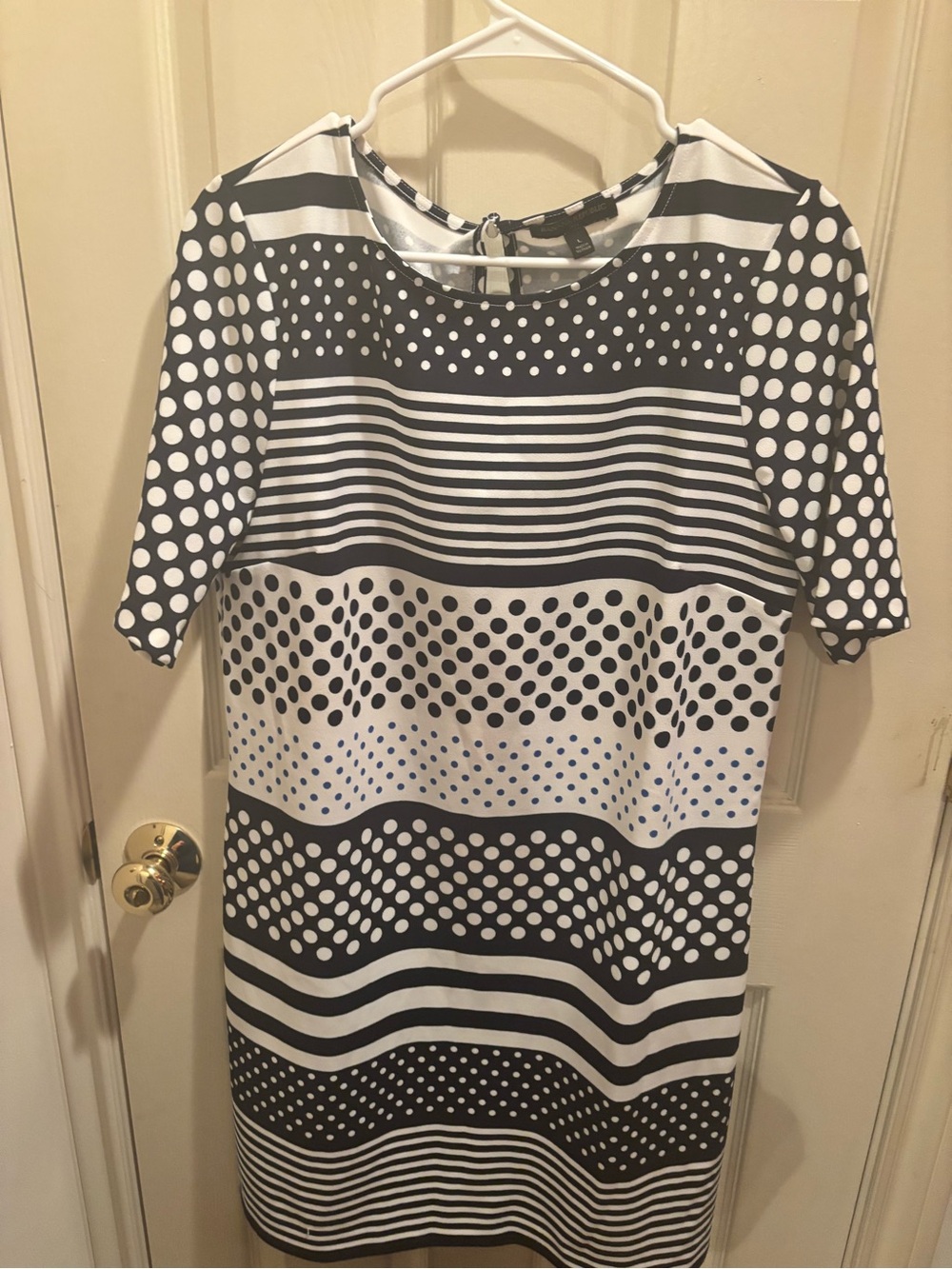 Black & White Polka Dot Striped Shift Dress. Large. Below knees